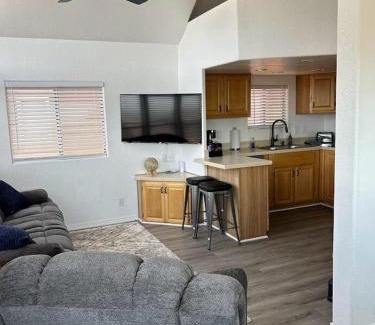 Smith River House | Oceanview Cabin 20, Private Jacuzzi &large Deck