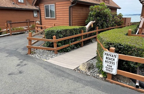 Smith River Apartment | Oceanview Cabin 28 w Jacuzzi Terrific Views