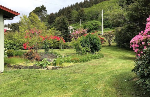 Yachats House | Oceanview- Family and Pet Friendly - Tidepools across street