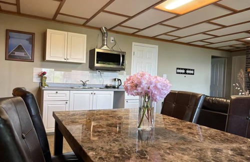 Regional District of Nanaimo House | Oceanview Guesthouse