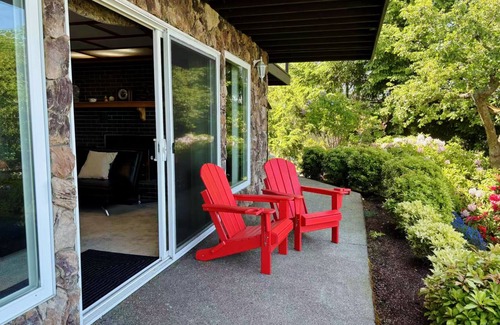 Regional District of Nanaimo House | Oceanview Guesthouse