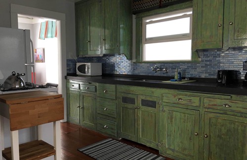El Porto Apartment | Oceanview House in Manhattan Beach Just 3 Doors to the Beach!