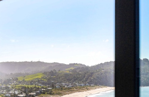 Tairua House | Oceanview Oasis - Tairua *2 bdms with gorgeous ocean views!