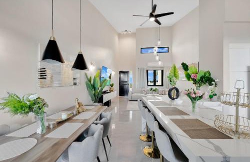 Mameyes II Apartment | Oceanview Penthouse 4BR with Golf View