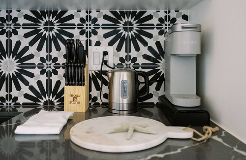 Oceanside Condo | Oceanview Queen Suite Steps from the Sand (303)