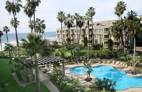 Oceanside Condo | Oceanview Resort with direct Beach Access & Pool!