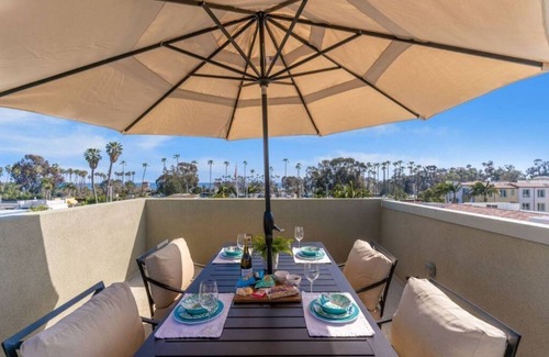 Del Obispo Apartment | Oceanview rooftop deck, pool, hot tub | Doho Haus