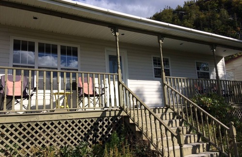 Southport House | Oceanview Southport Newfoundland!