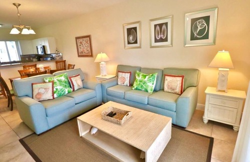 Alice Town Villa | Oceanview "Sunny Daze" 2 bed-2bath Condo