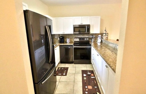 Alice Town Villa | Oceanview "Sunny Daze" 2 bed-2bath Condo