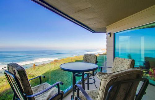 Solana Beach Apartment | Oceanview SURF9 Condo with Spa