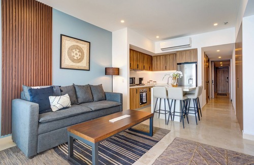 Olimpica Apartment | OceanVista Harbor 171 Beachfront Pools Ocean Views