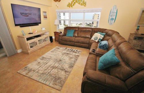 New Smyrna Beach House | Oceanwalk 17-605
