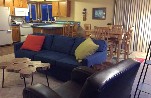 Bayshore House | Ocnfrt, Frplc, hot tub, pets! Avail. Aug. 24-27!