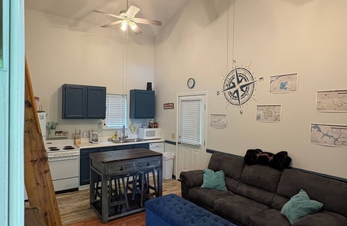 Benton Cabin | Ocoee Campin' - Cabins & Tent Camping near the Ocoee River/Mountain Foothills
