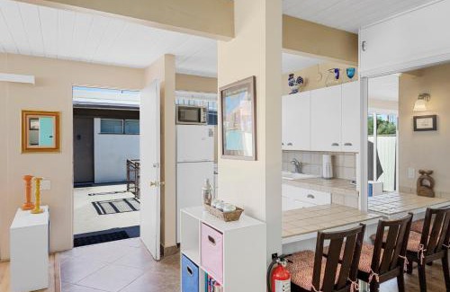 Twin Palms House | Ocotillo Turquoise Hideaway by Oranj Palm