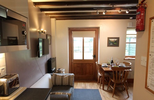 Little Witcombe House | Octavia Cottage - Whitley Elm Cottages - 2 bedroom cottage Sleeps 4 + cot