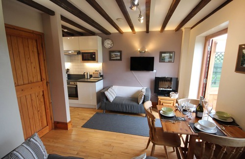 Little Witcombe House | Octavia Cottage - Whitley Elm Cottages - 2 bedroom cottage Sleeps 4 + cot