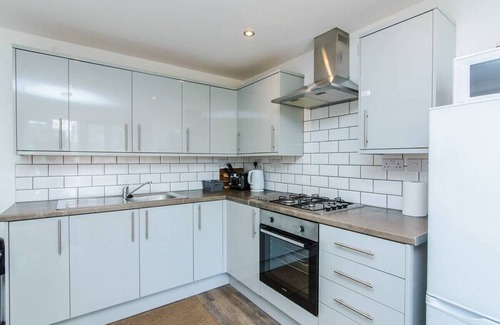 Hanham Apartment | October Discount - Long Stay - Contractors