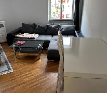 Obergiesing Apartment | Octoberfest Munich
