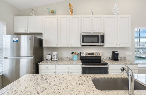 Captain's Cove House | Octopus's Garden - Gorgeous Waterfront in Captain's Cove!