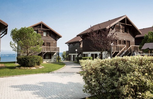 Evian-les-Bains House | Odalys Résidence Les Chalets d'Evian