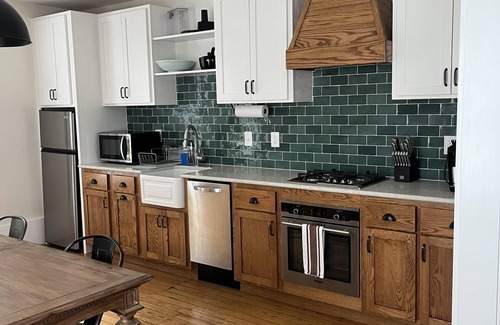 Martha Jefferson Apartment | Ode 2 Cville| Lux Extended Stay Apartment in Downtown Belmont