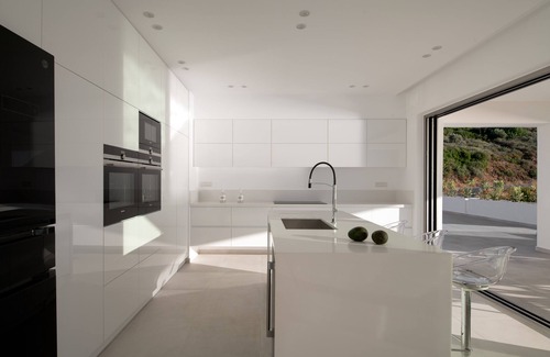 Bali Villa | Ode Iconic Residence, forever in blue! With Sea Views, Cinema Room, Sauna & Gym!