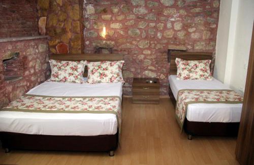 Ezine Hotel | Odunluk Tas Konak Hotel