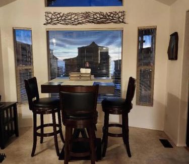 Smith River House | Odysea Ocean Cabin 26 W Jacuzzi & Modern Decor