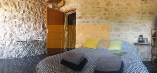 Vallon-en-Sully Bed & Breakfast | Odyssée