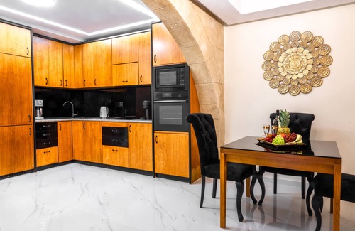 Rhodes Old Town House | Odysseus Luxury House