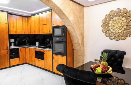 Rhodes Old Town House | Odysseus Luxury House