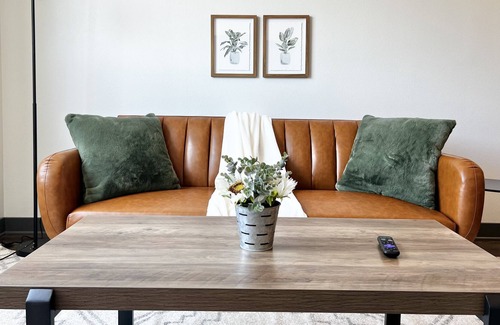 West Des Moines Apartment | ✧Odyssey at Keystone | Fabulous 1BD Apartment✧