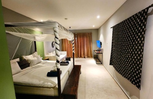 Brusubi Hotel | ODYSSEY TOUR TRAVEL