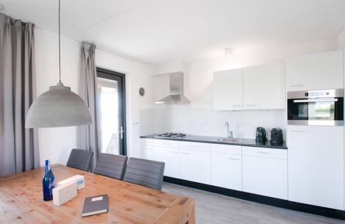 Tholen House | Oesterdam Resort by Interhome