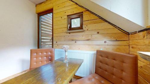 Kozelnik House | Off-grid Eco Farm Dolinka