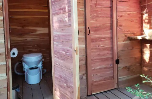 Fayette County RV Rental | Off grid glamping