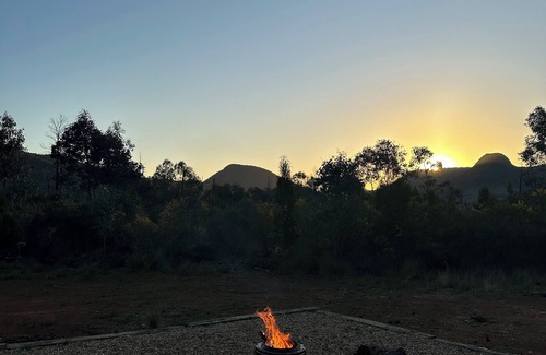 Coonabarabran House | Off-Grid Stargazing Retreat – Unique Bubble Glamping