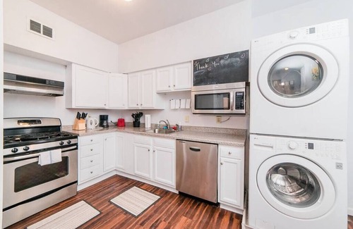 Manchester Apartment | Off-Street Parking - Washer & Dryer - GroupStay