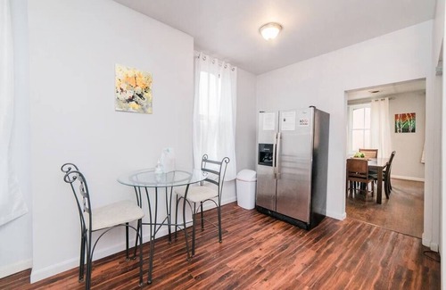 Manchester Apartment | Off-Street Parking - Washer & Dryer - GroupStay