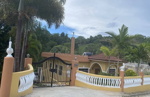 Stewart Town House | Off the beaten path private villa, w/AC, Jacuzzi, king beds