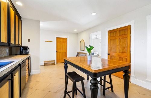 Captain's Cove House | Off the Record - Spectacular Bayfront and Pet Friendly!