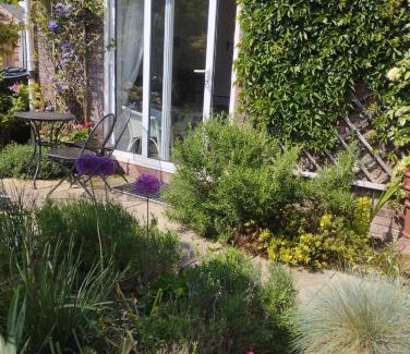 Leamington Spa Apartment | Offa Hideaway