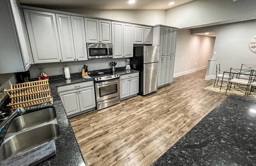 Venice Condo | Offshore Paradise: Steps from the Gulf