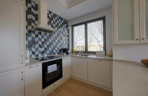 Gdynia Apartment | Oficerska 12 - Stylowy Apartament w Orłowie