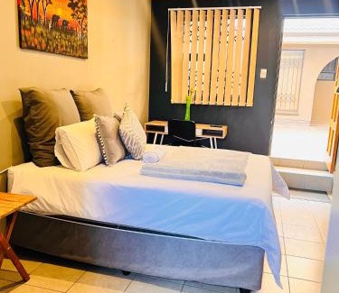 Vanderbijlpark House | OGL Guesthouse