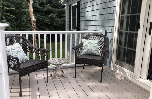 Ogunquit - Wells Apartment | Ogunquit Studio 15 min walk to Footbridge; restaurants and Trolley Stop close by