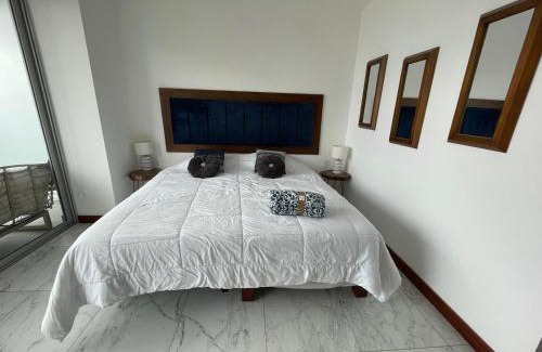 Gonzalez Suarez Apartment | Oh 801,Suit de lujo en Gonzalez Suarez