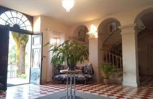 Almayrac Bed & Breakfast | Oh, le château!